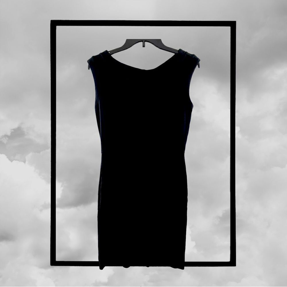 ANN TAYLOR LITTLE BLACK DRESS SZ 4P‎